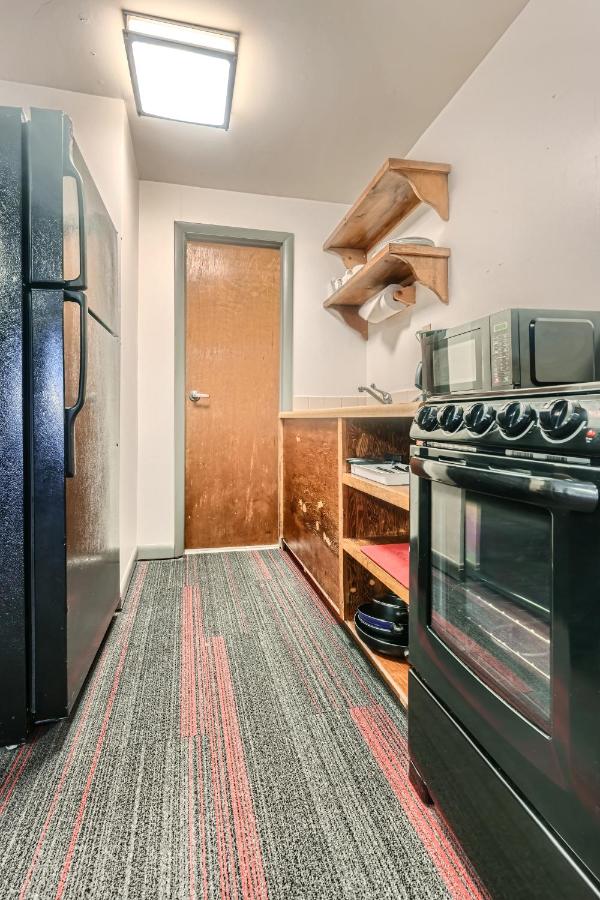 | A-Lodge Boulder