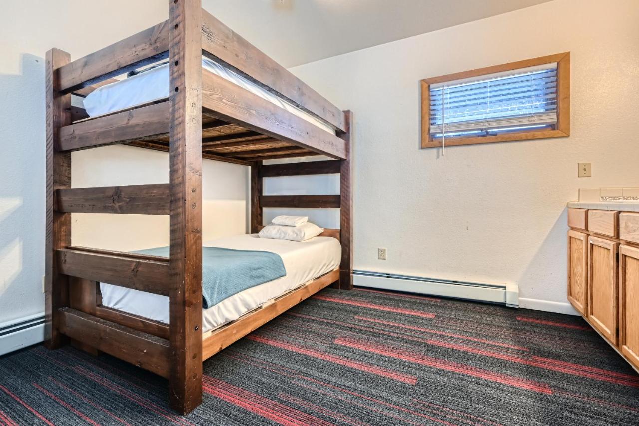 | A-Lodge Boulder