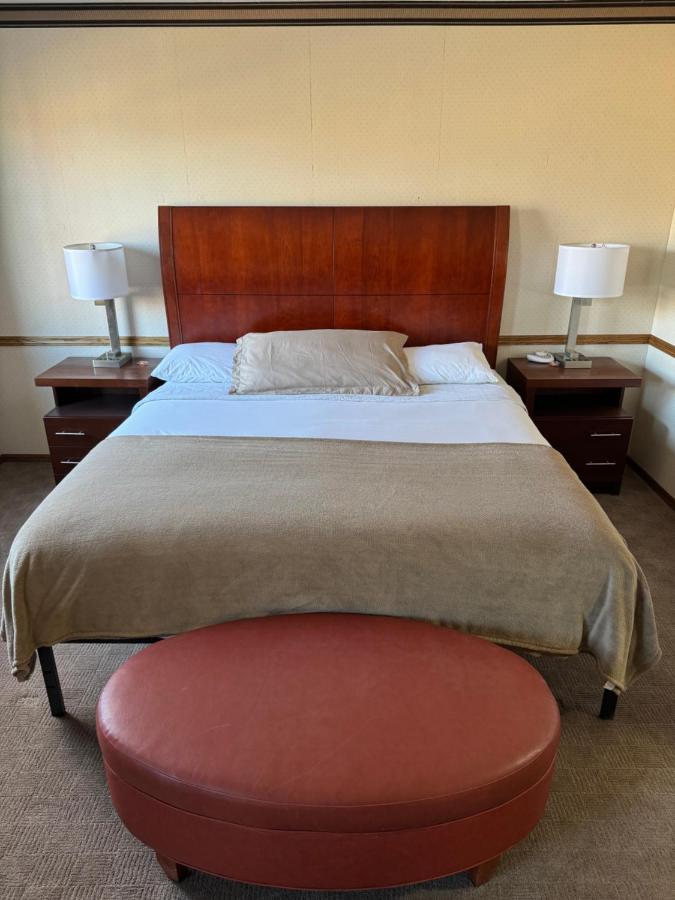| Fenway House Hotel