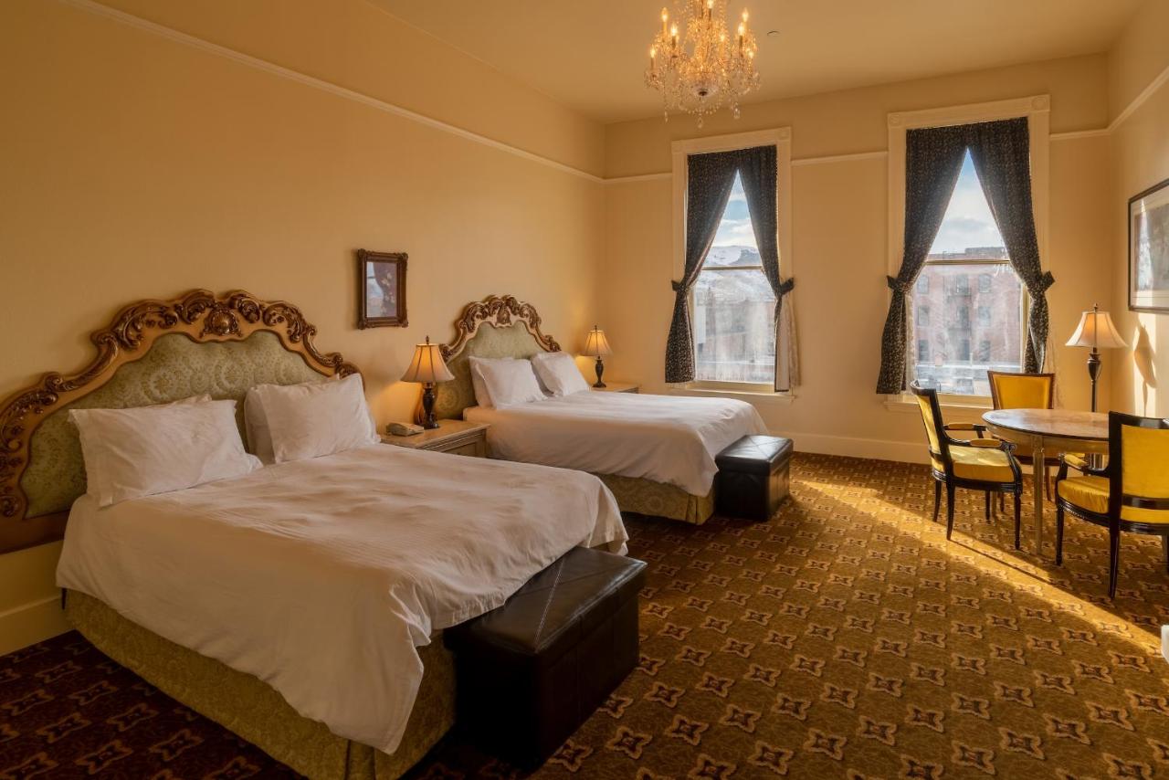 Queen Room with Two Queen Beds at Geiser Grand Hotel
