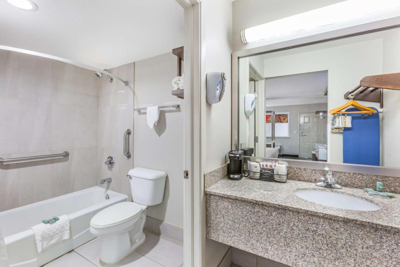  | Best Western Sunland Park