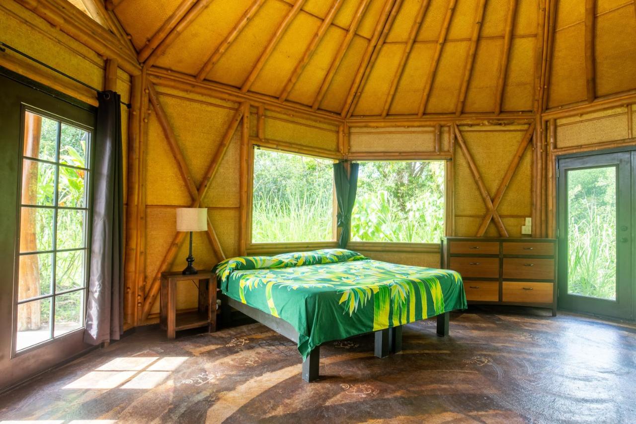 | Kalani Oceanside Retreat