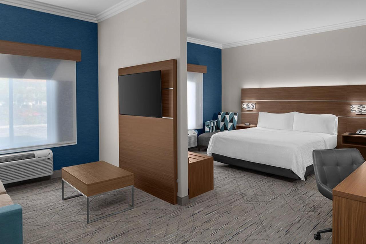 | Holiday Inn Express Hotel & Suites Twentynine Palms, an IHG Hotel