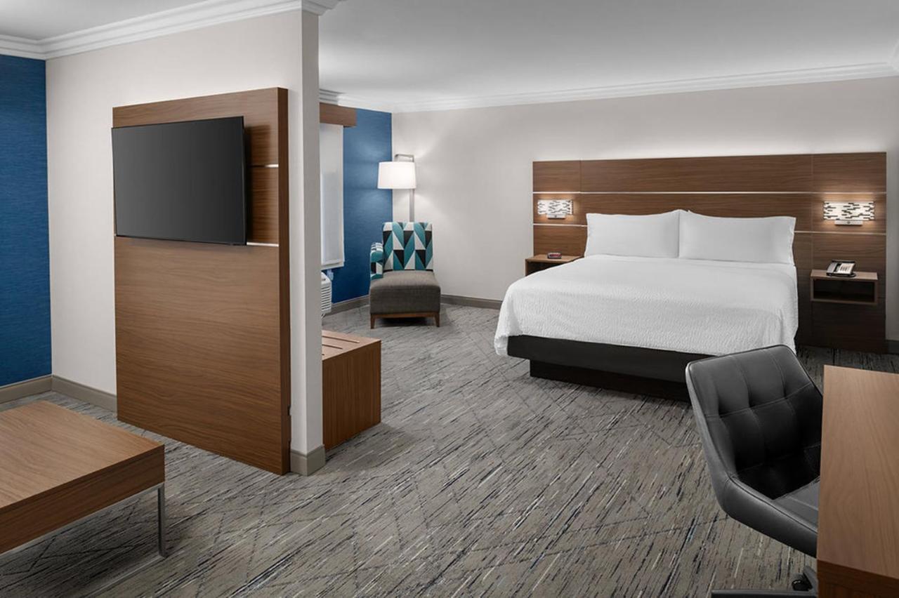 | Holiday Inn Express Hotel & Suites Twentynine Palms, an IHG Hotel