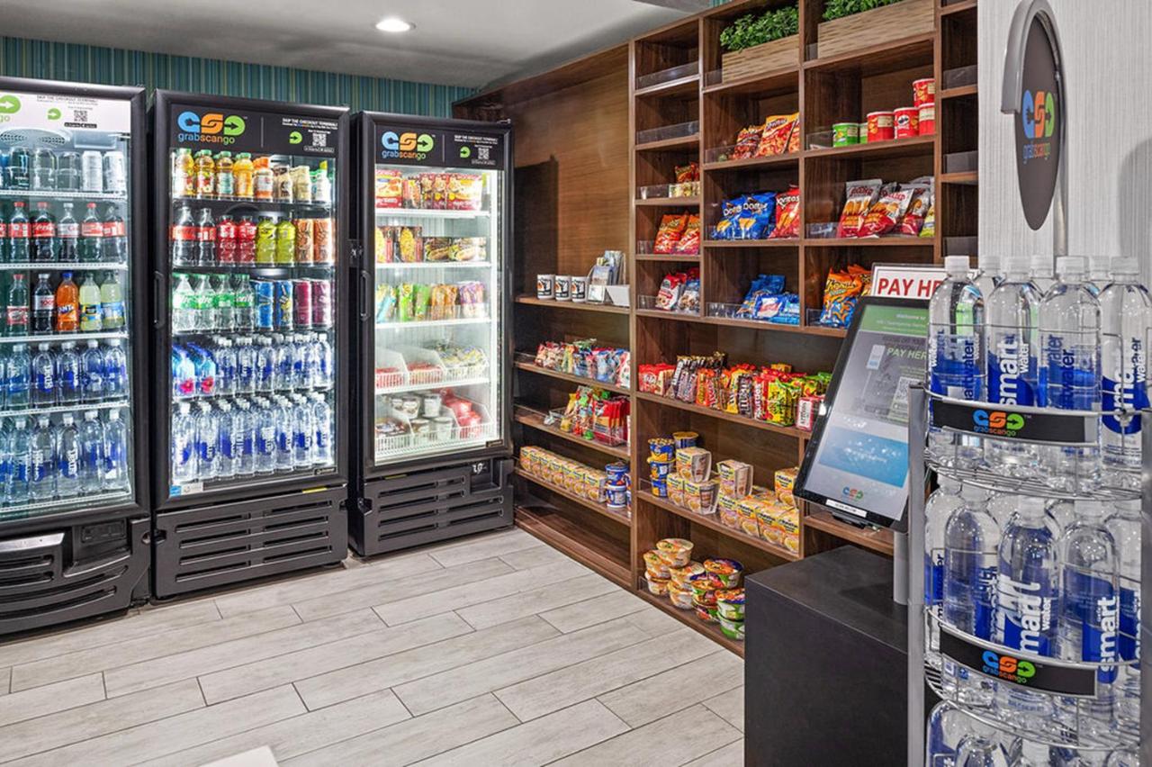 | Holiday Inn Express Hotel & Suites Twentynine Palms, an IHG Hotel