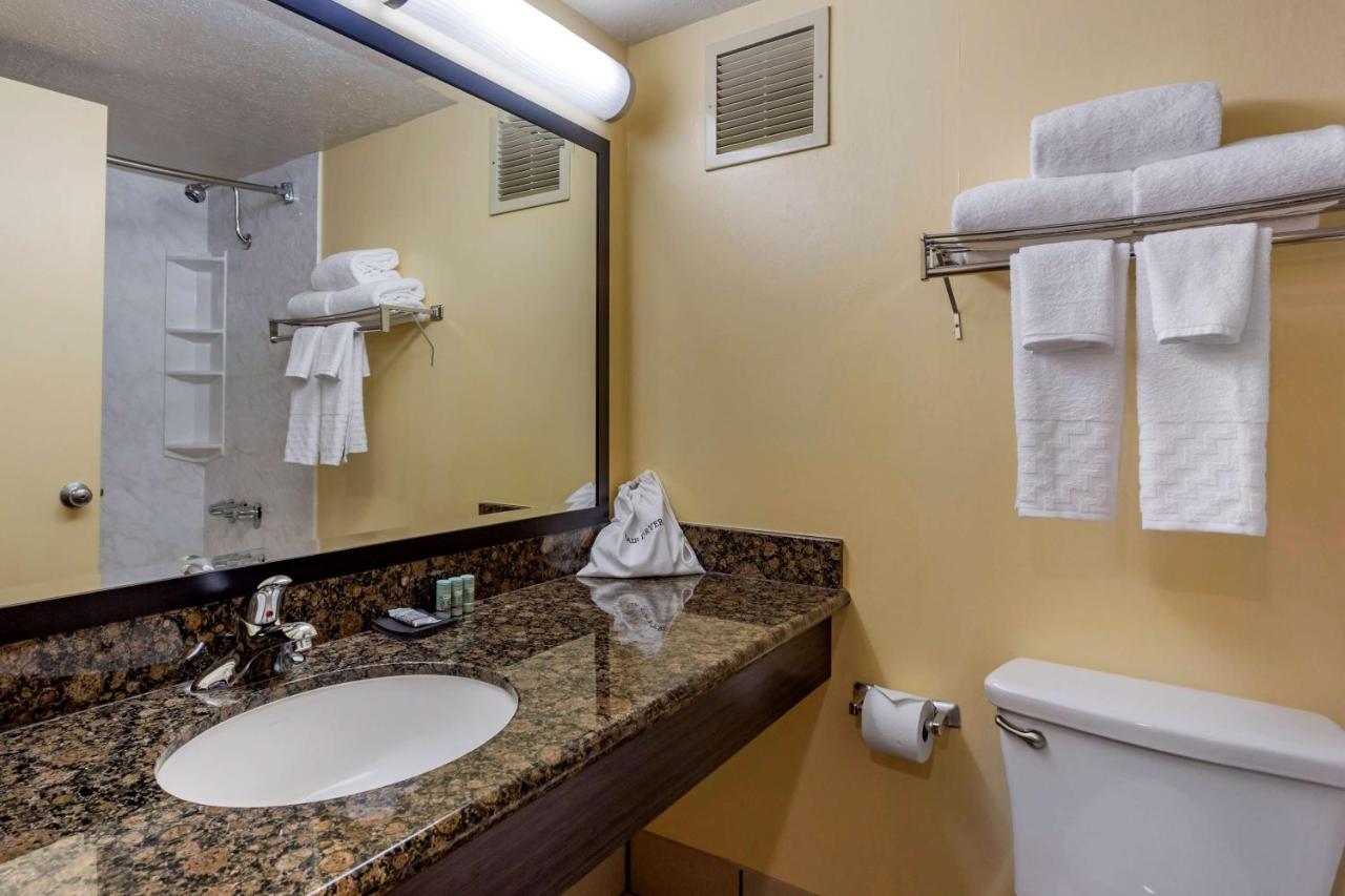  | Best Western The Plaza Hotel - Free Breakfast