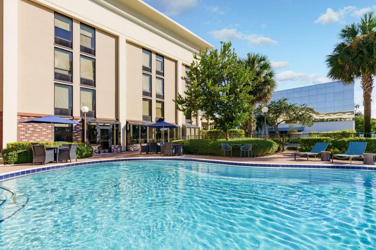  | Hampton Inn Ft. Lauderdale-Cypress Creek