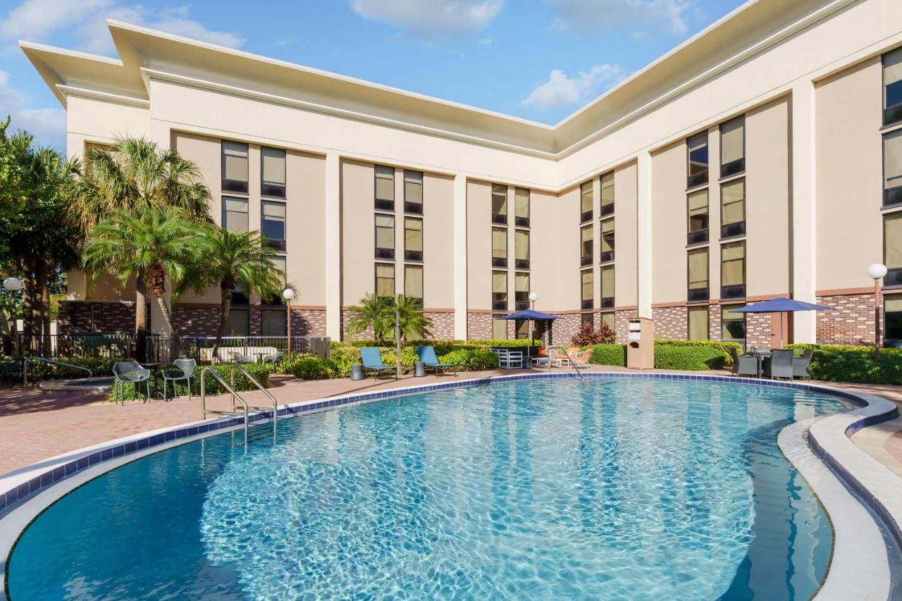  | Hampton Inn Ft. Lauderdale-Cypress Creek