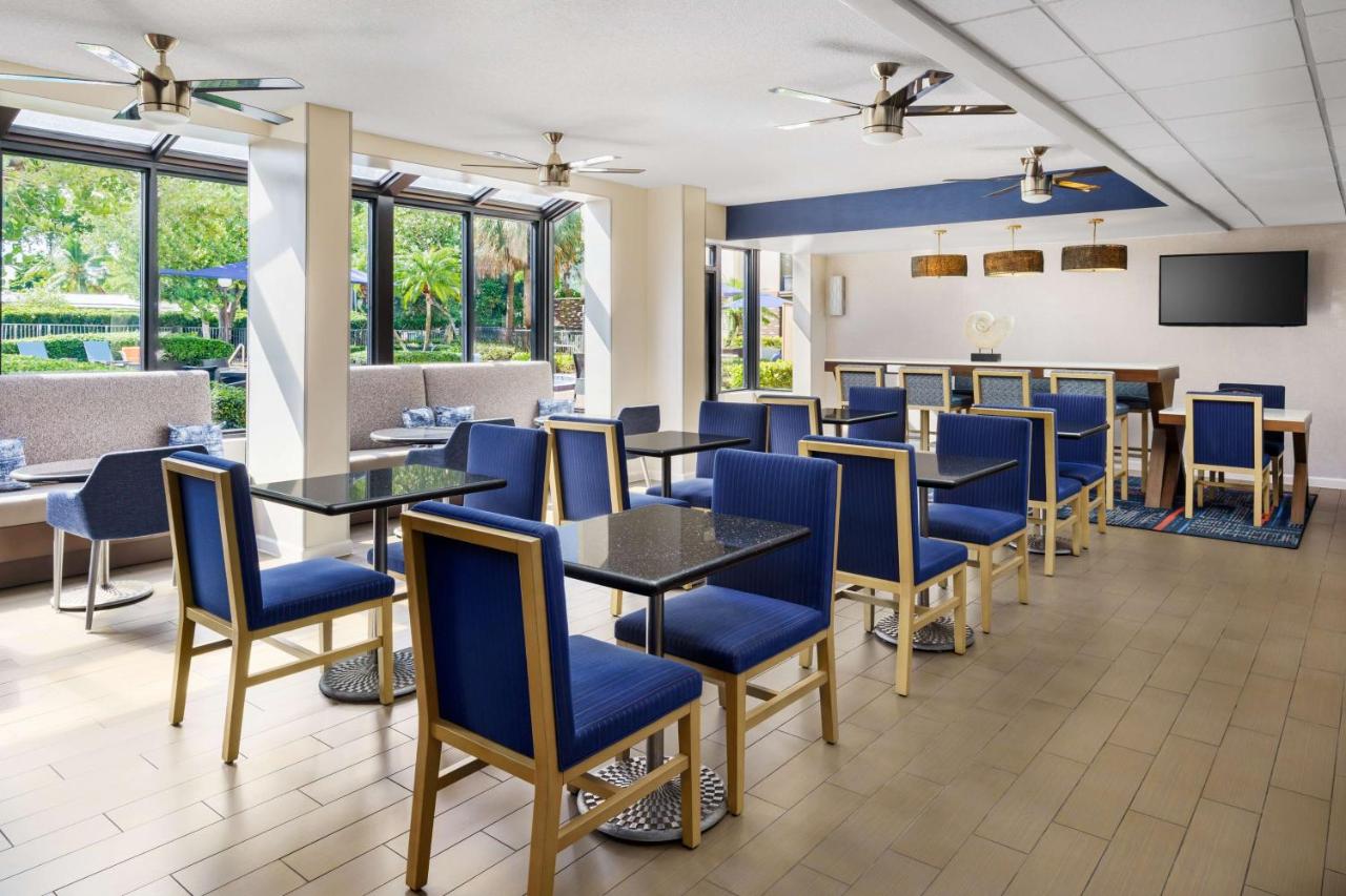  | Hampton Inn Ft. Lauderdale-Cypress Creek