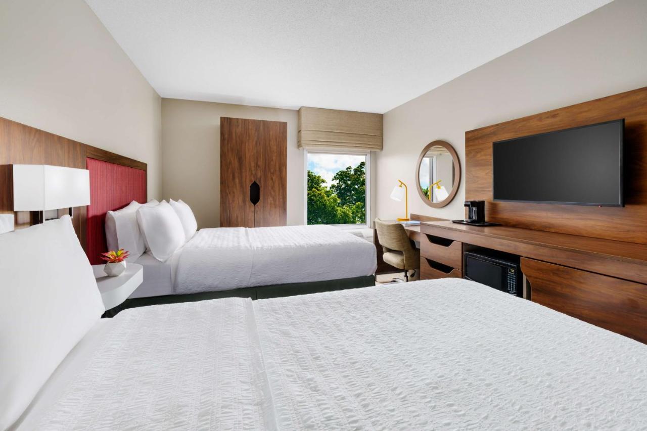  | Hampton Inn Ft. Lauderdale-Cypress Creek