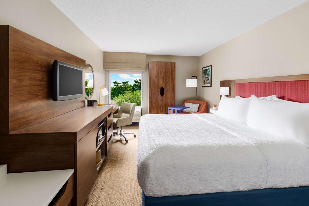  | Hampton Inn Ft. Lauderdale-Cypress Creek