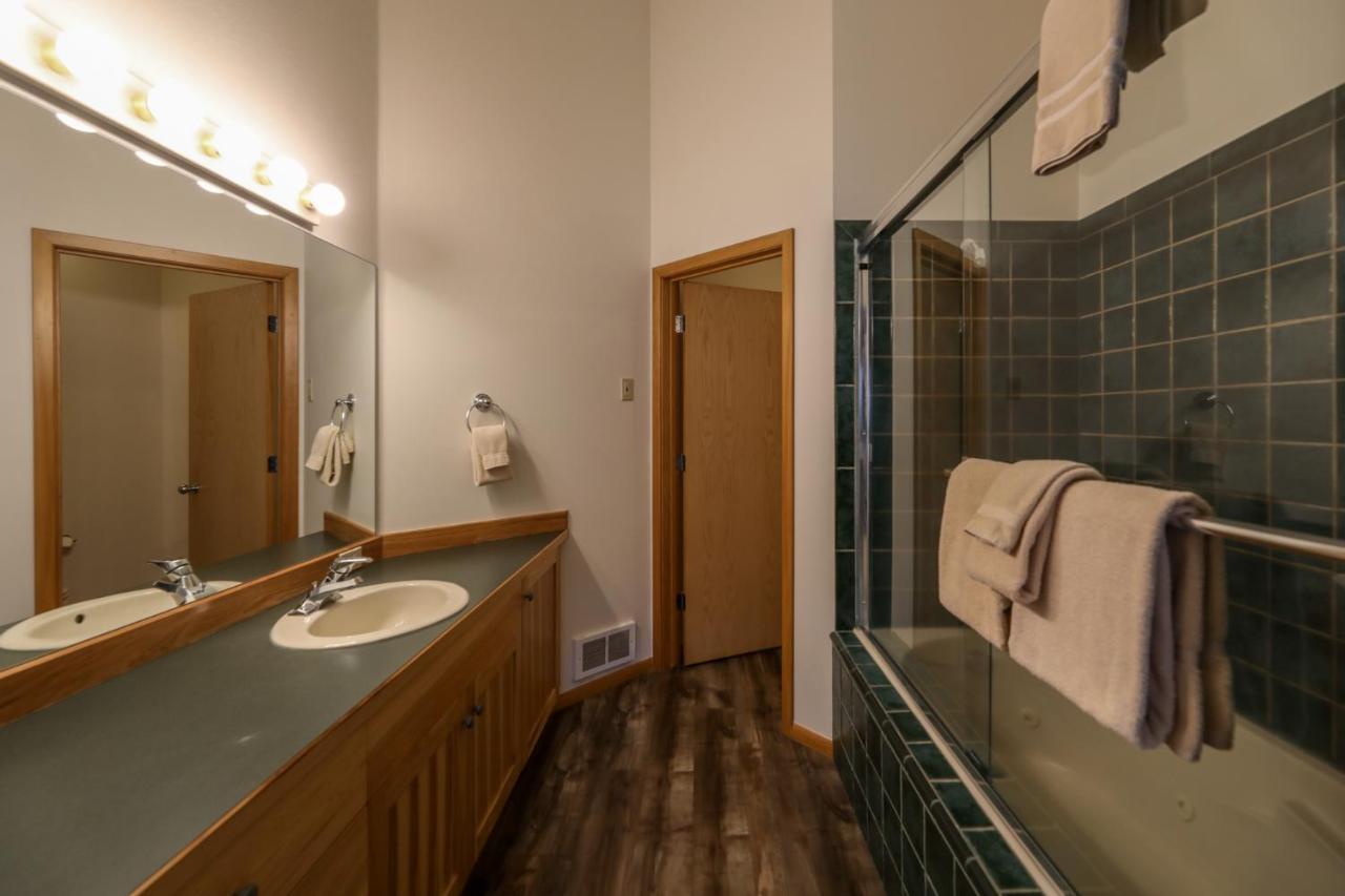 One-Bedroom Apartment at Meadow Lake Resort & Condos