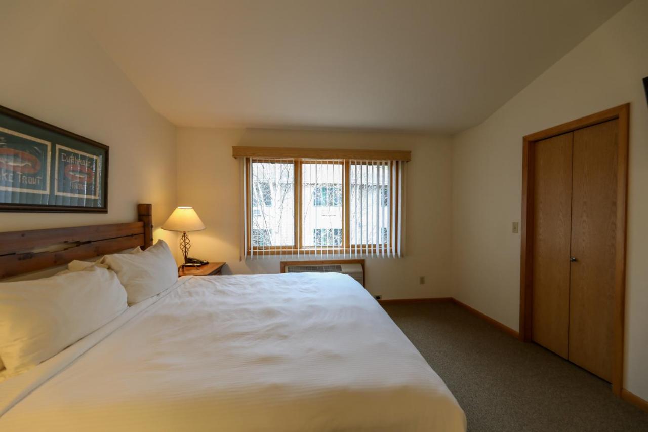One-Bedroom Apartment at Meadow Lake Resort & Condos