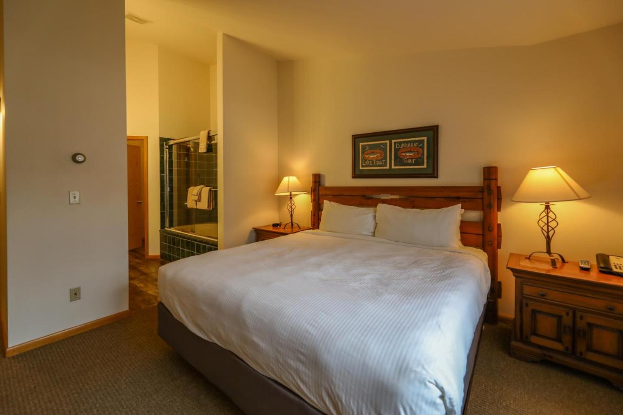 One-Bedroom Apartment at Meadow Lake Resort & Condos