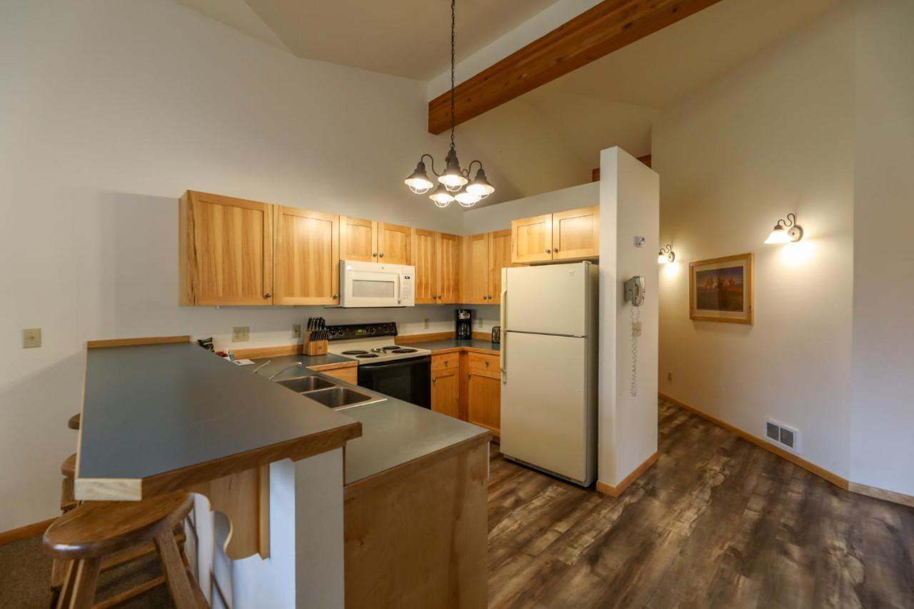 One-Bedroom Apartment at Meadow Lake Resort & Condos