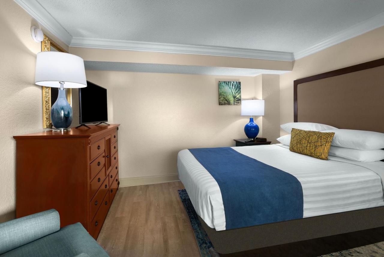 Tower Oceanfront King Suite - 1 King Bed with 1 Double Murphy Bed & 1 Single Sleeper Sofa at Sea Crest Oceanfront Resort