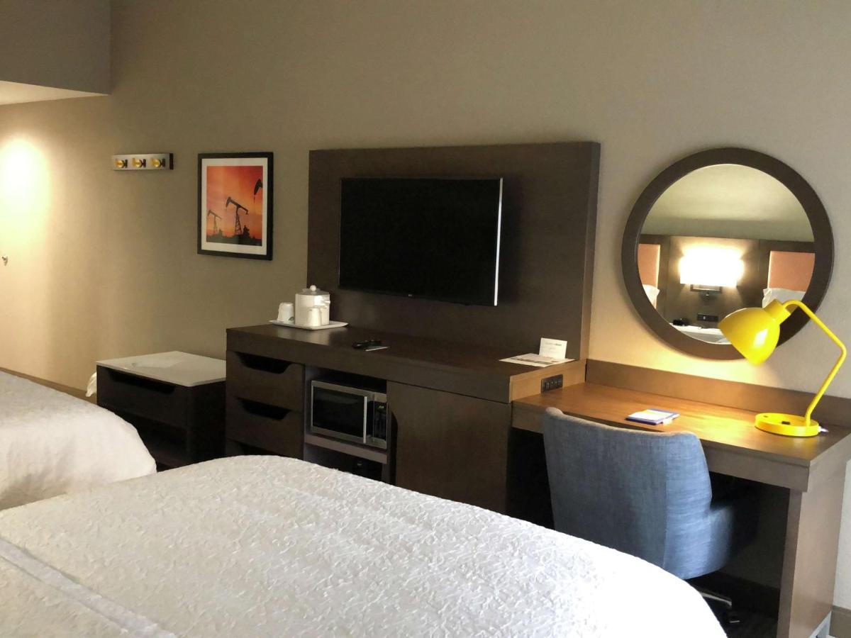 Queen Room with Two Queen Beds and Shower Only - Non-Smoking at Hampton Inn El Dorado