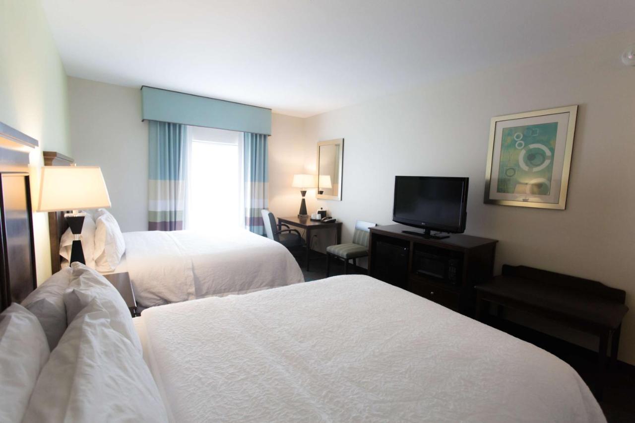 Queen Room with Two Queen Beds at Hampton Inn & Suites Middlebury