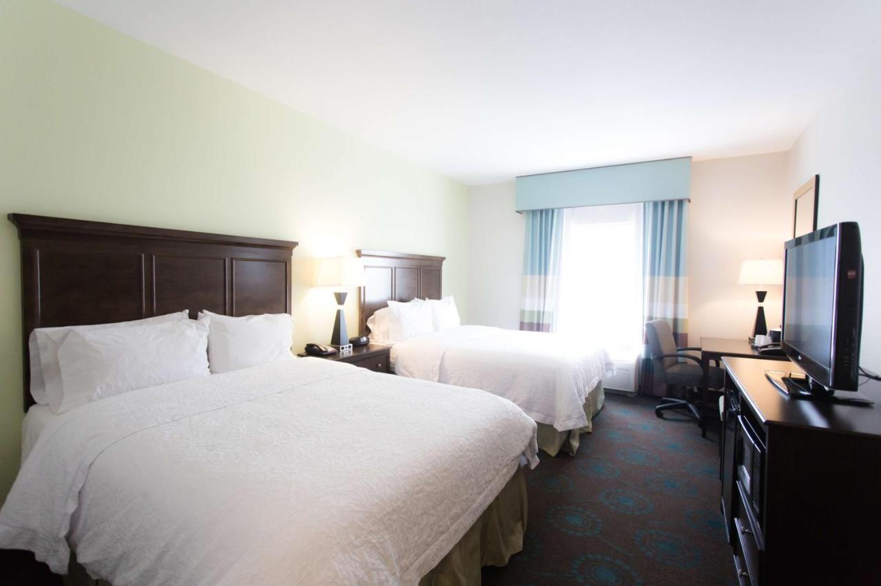 Queen Room with Two Queen Beds at Hampton Inn & Suites Middlebury