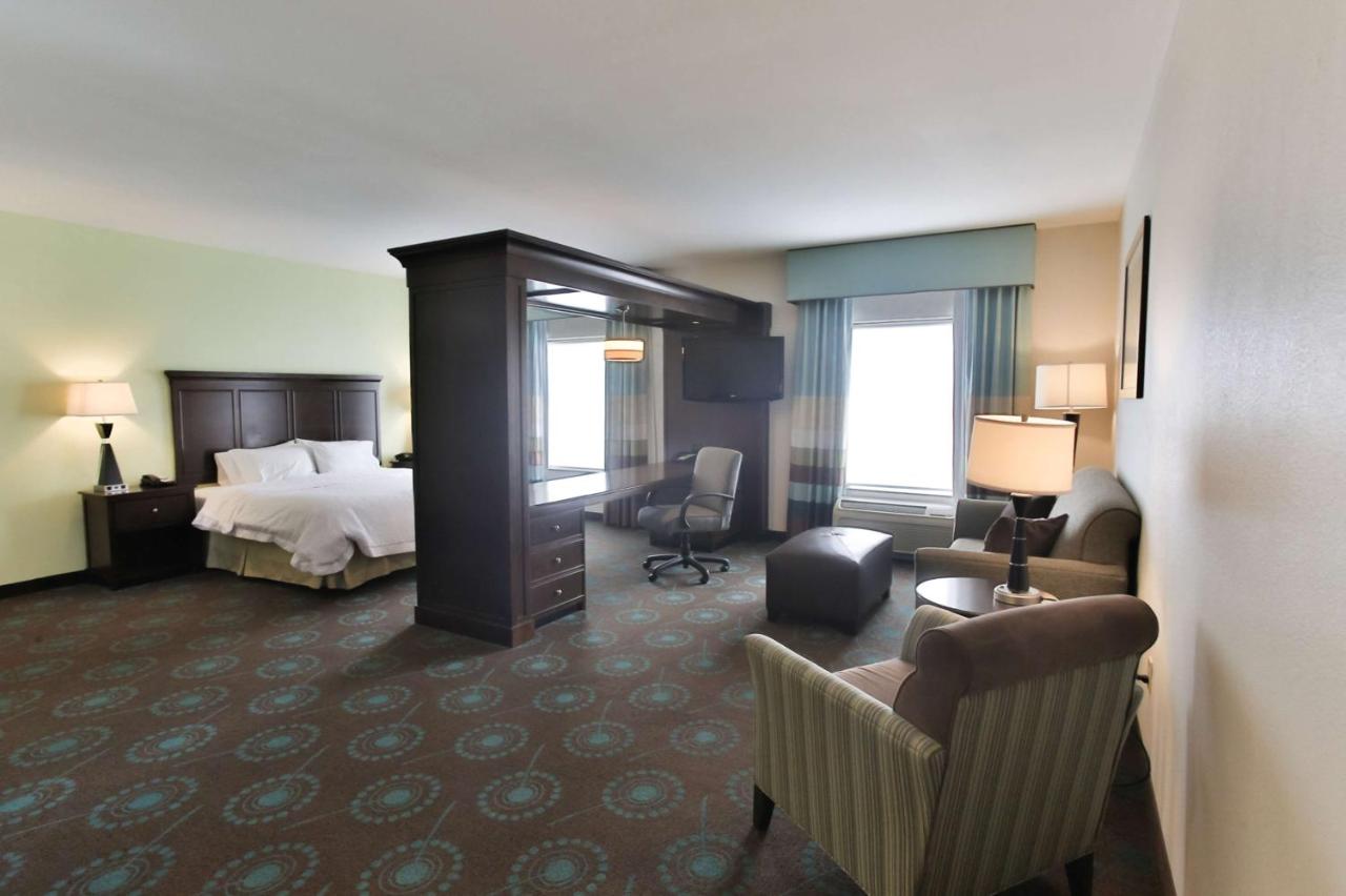 King Studio at Hampton Inn & Suites Middlebury