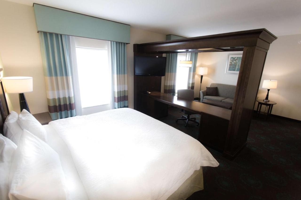 King Studio at Hampton Inn & Suites Middlebury