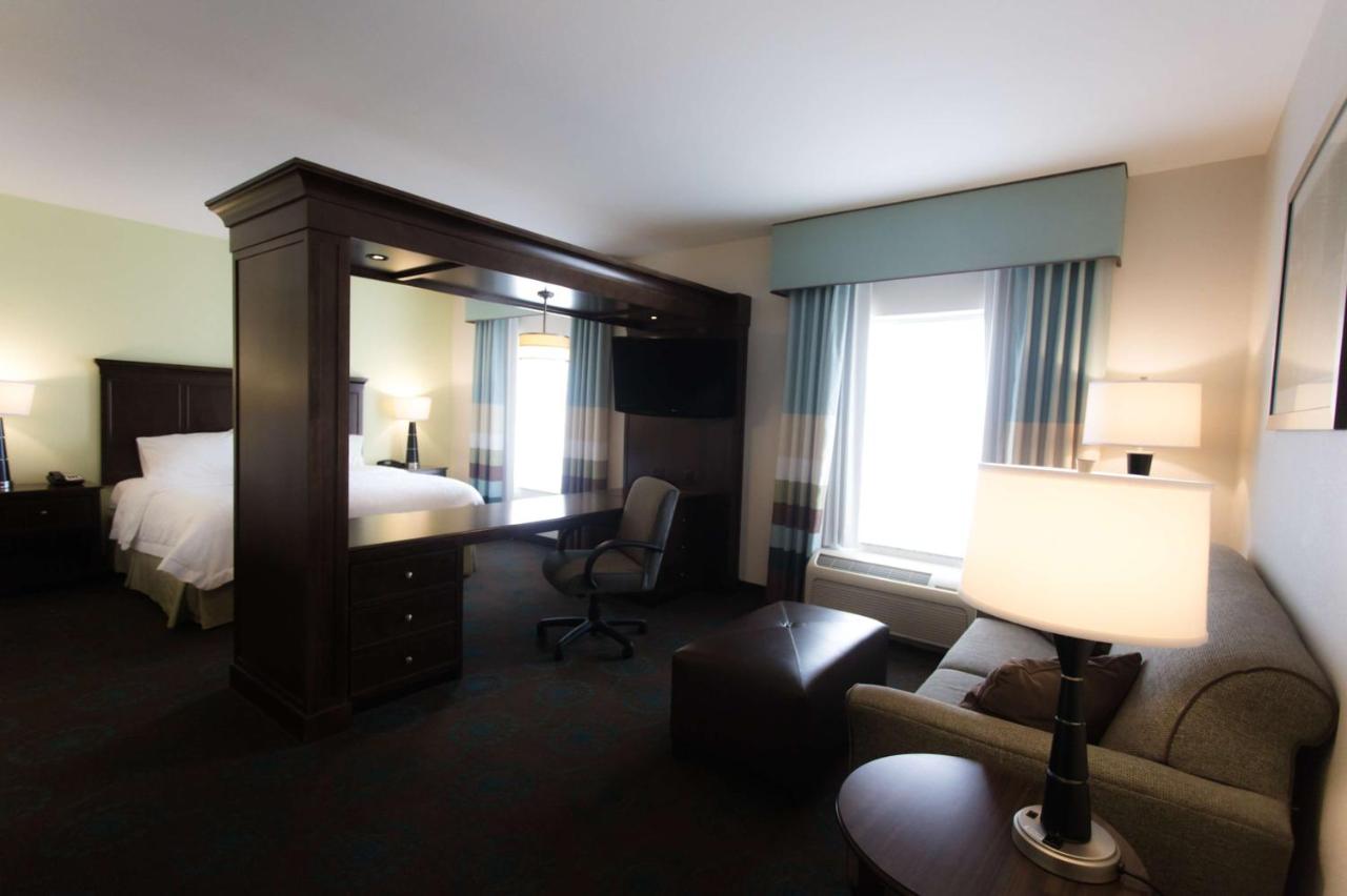 King Studio at Hampton Inn & Suites Middlebury