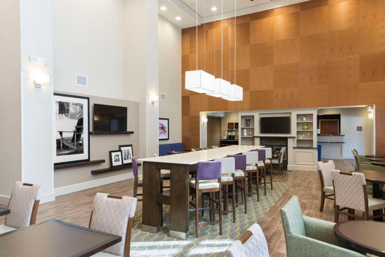  | Hampton Inn & Suites Hartford-Manchester