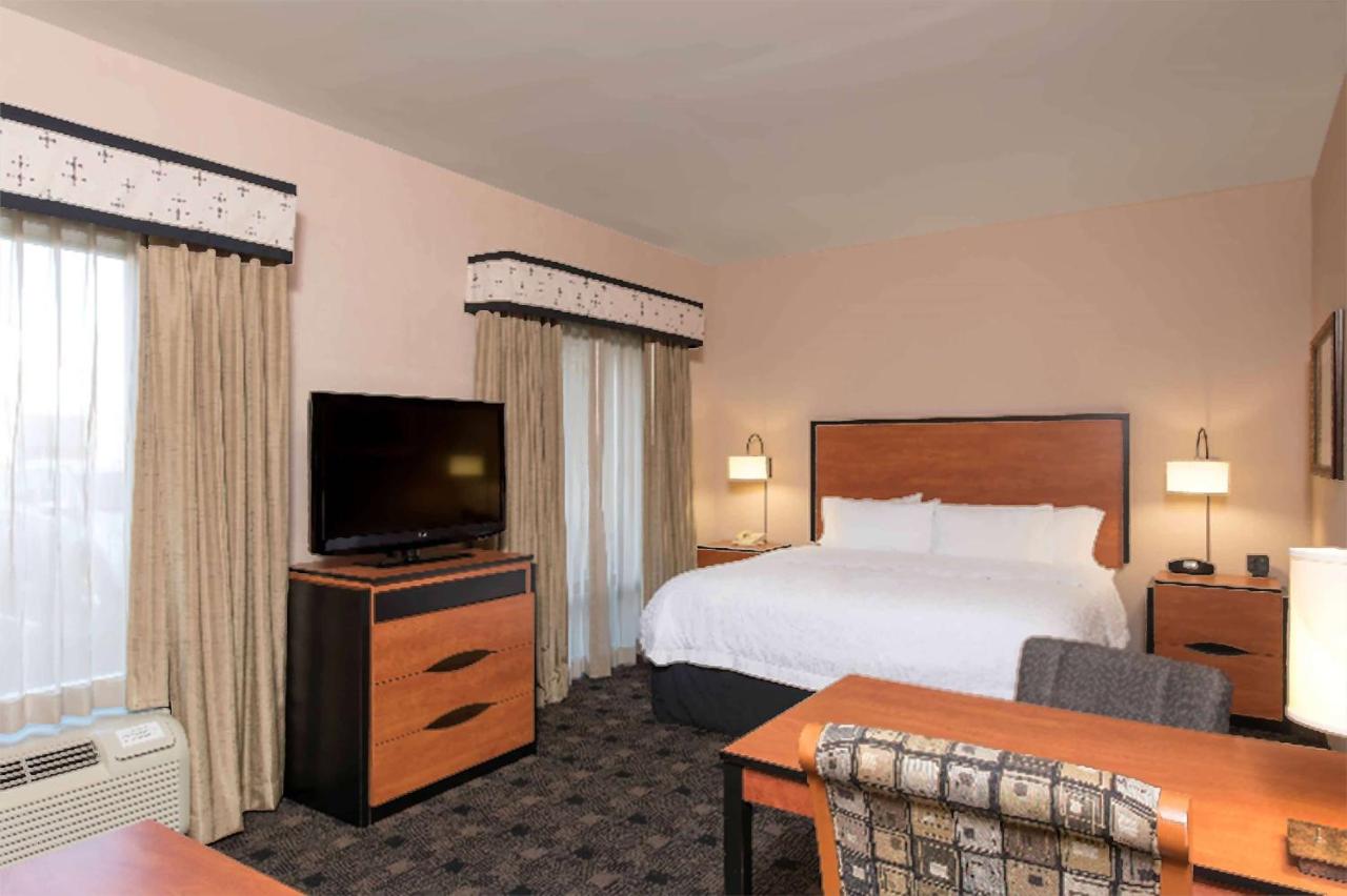 King Studio with Spa Bath at Hampton Inn and Suites Indianapolis - Fishers