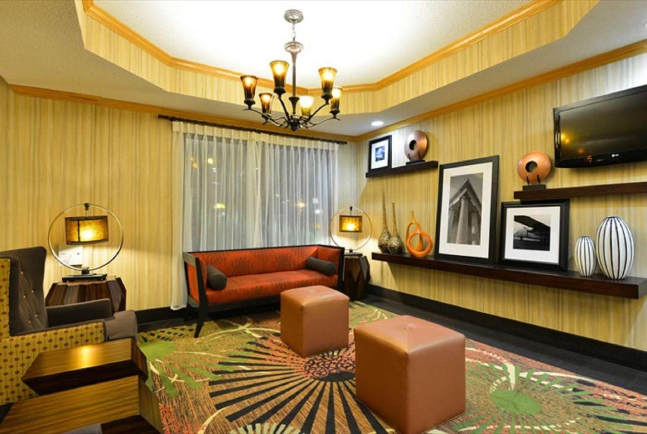 | Hampton Inn Sturgis