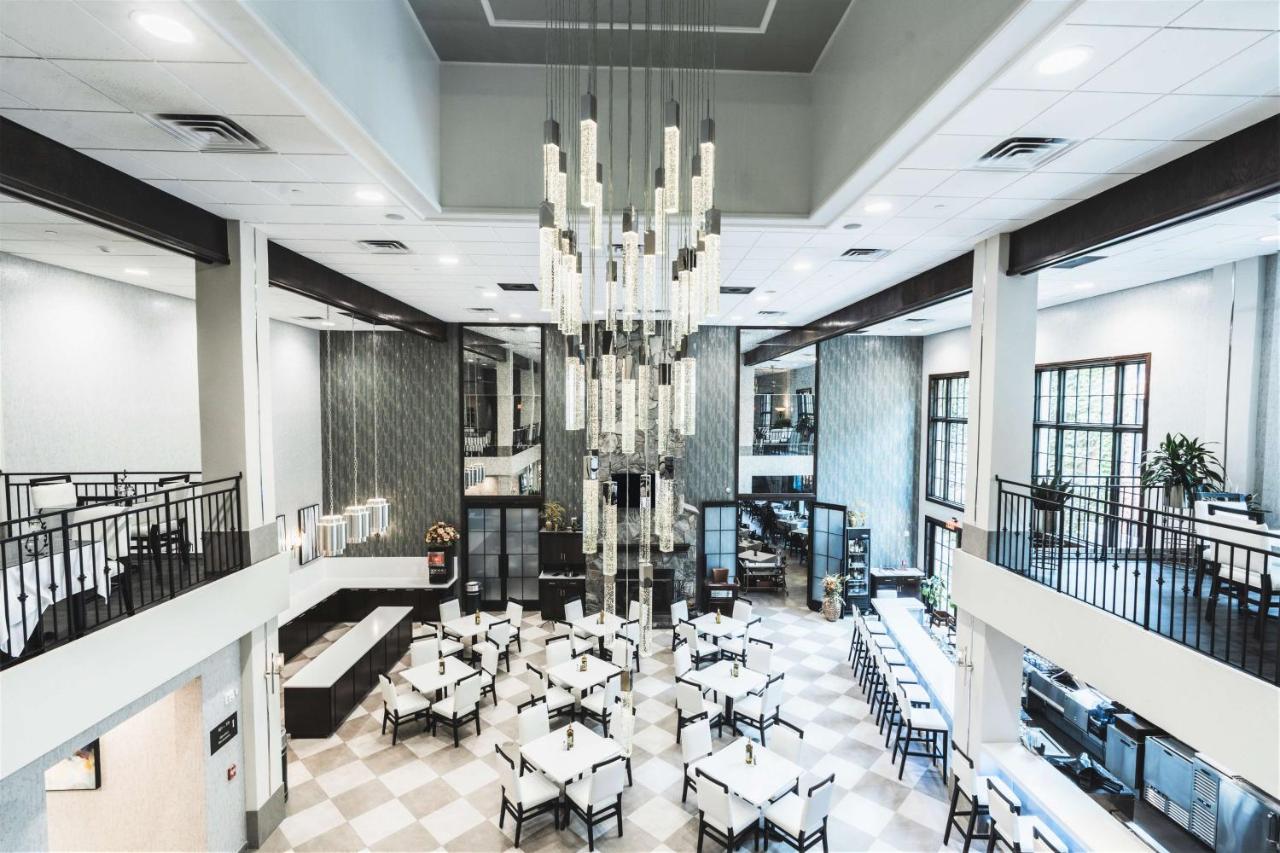| Hampton Inn & Suites Fairfield