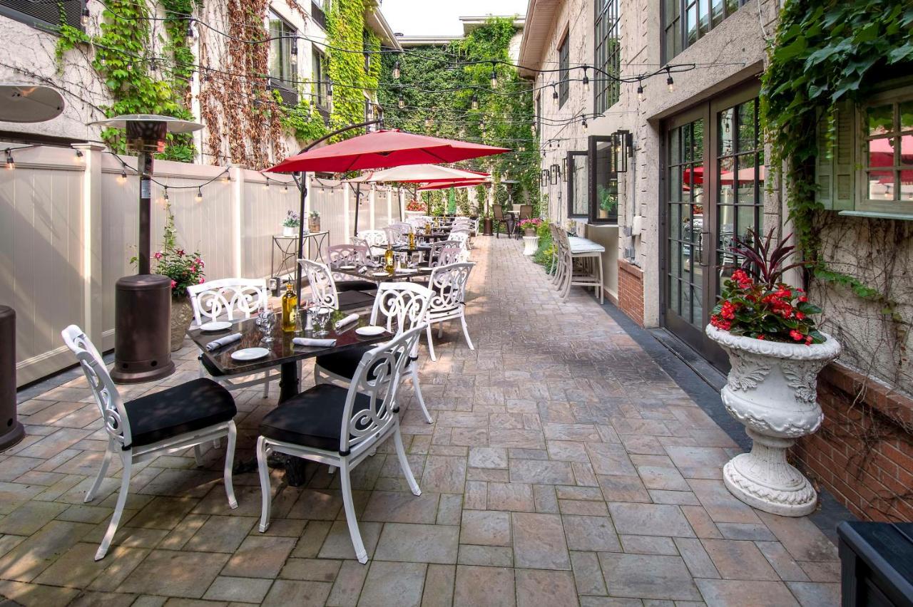 | Hampton Inn & Suites Fairfield