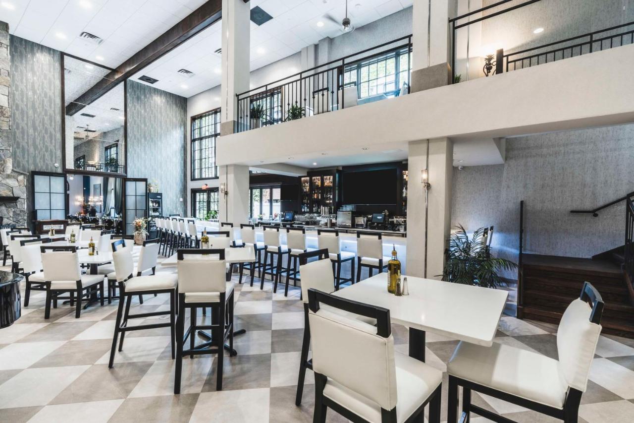 | Hampton Inn & Suites Fairfield