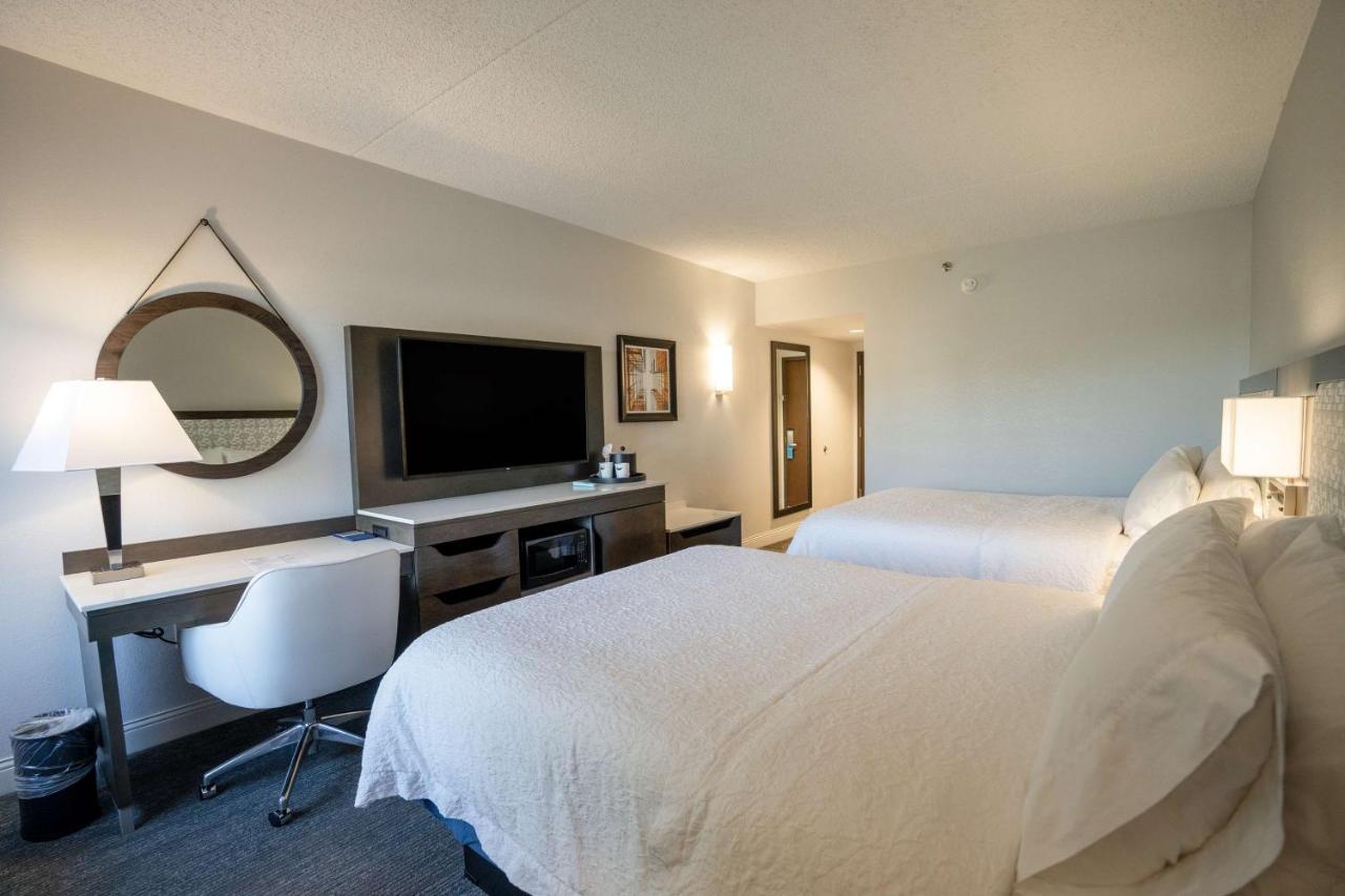 Queen Room with Two Queen Beds - Non-Smoking at Hampton Inn & Suites Fairfield