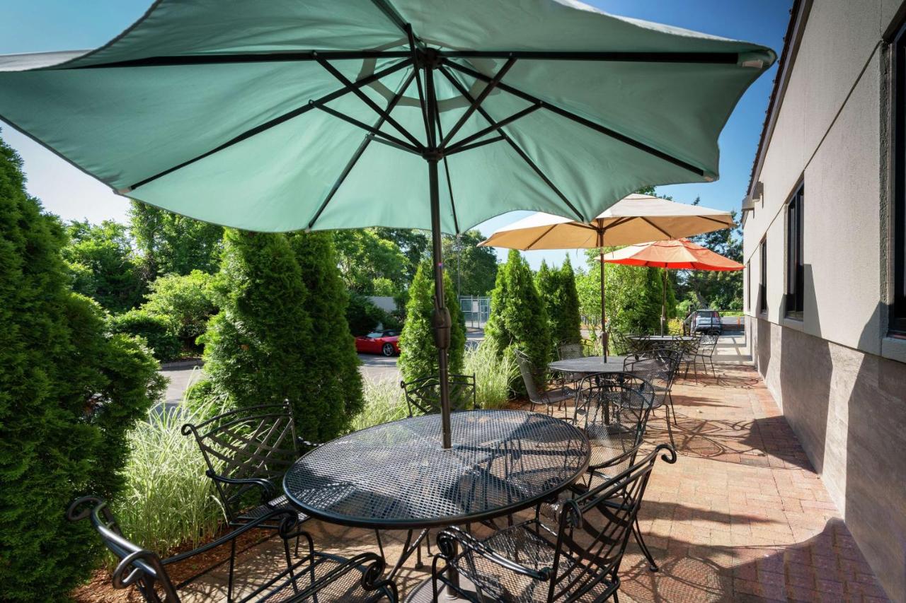 | Hampton Inn Fall River/Westport