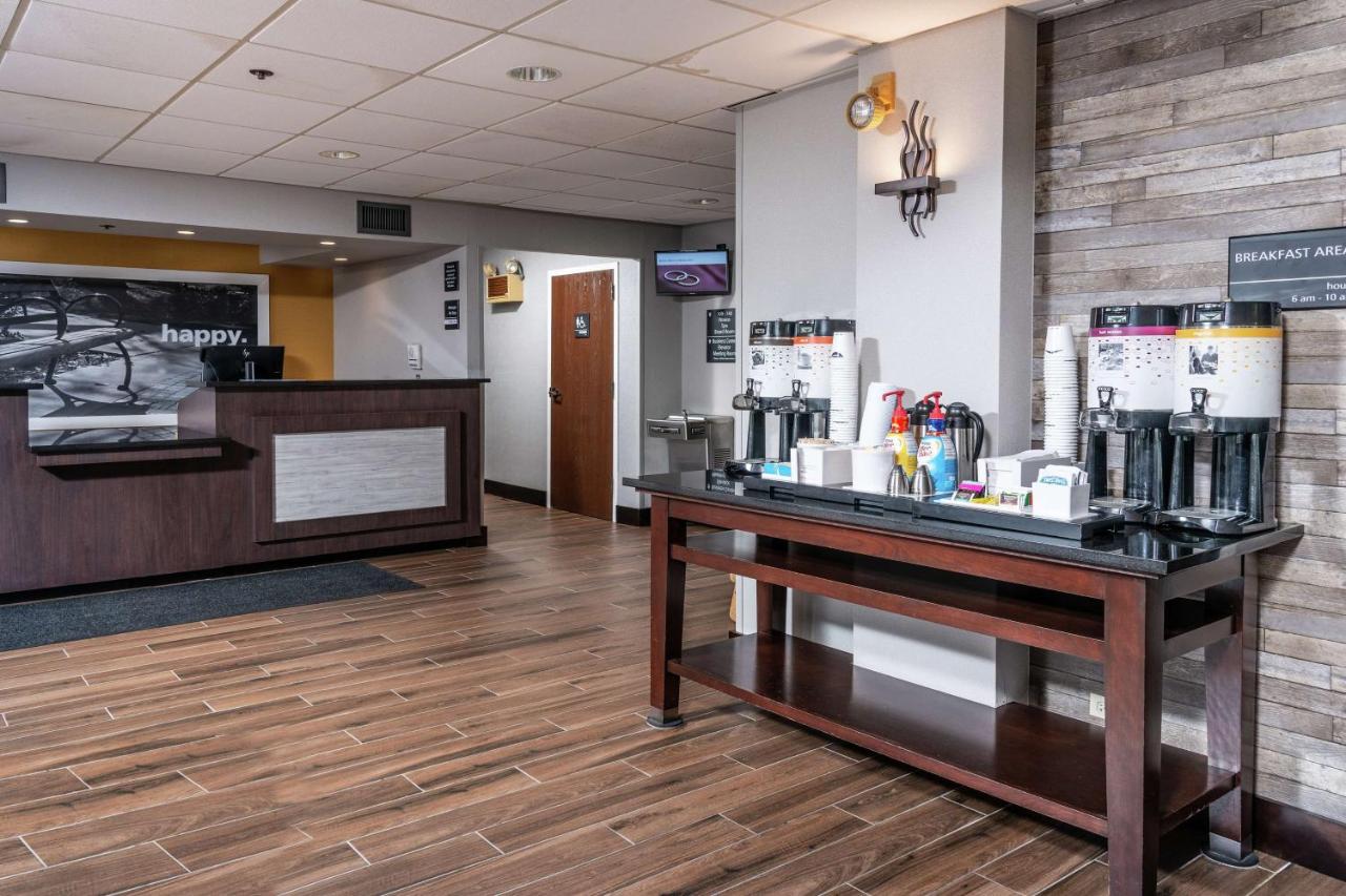 | Hampton Inn Fall River/Westport