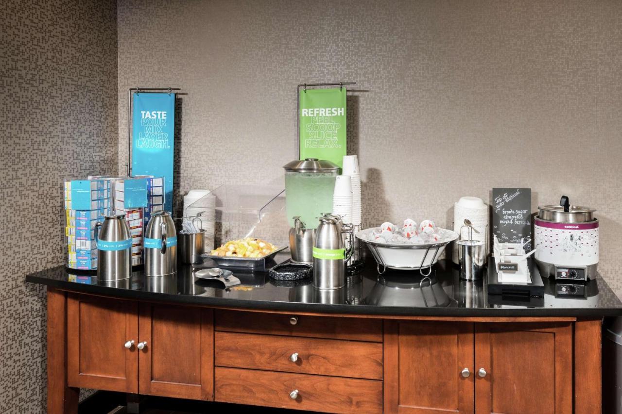 | Hampton Inn Fall River/Westport