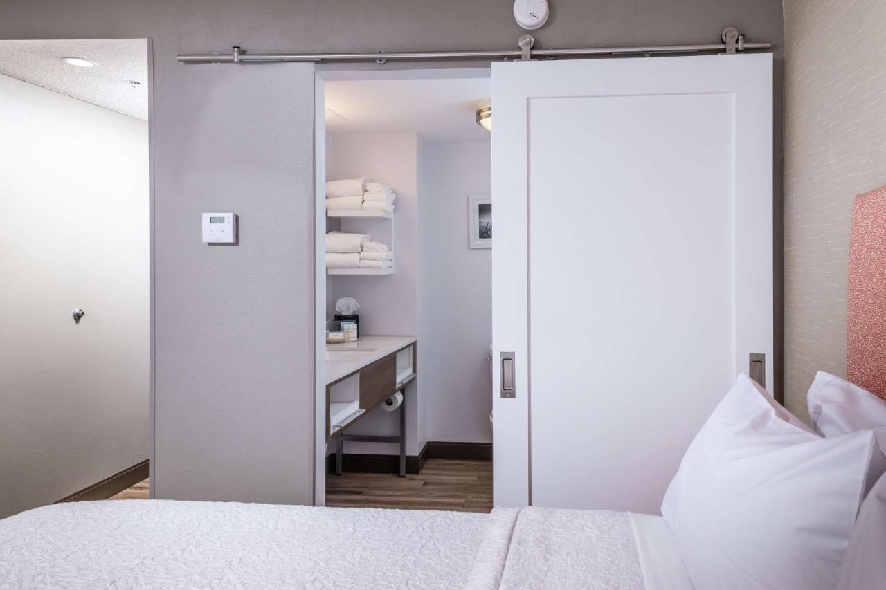 | Hampton Inn Fall River/Westport