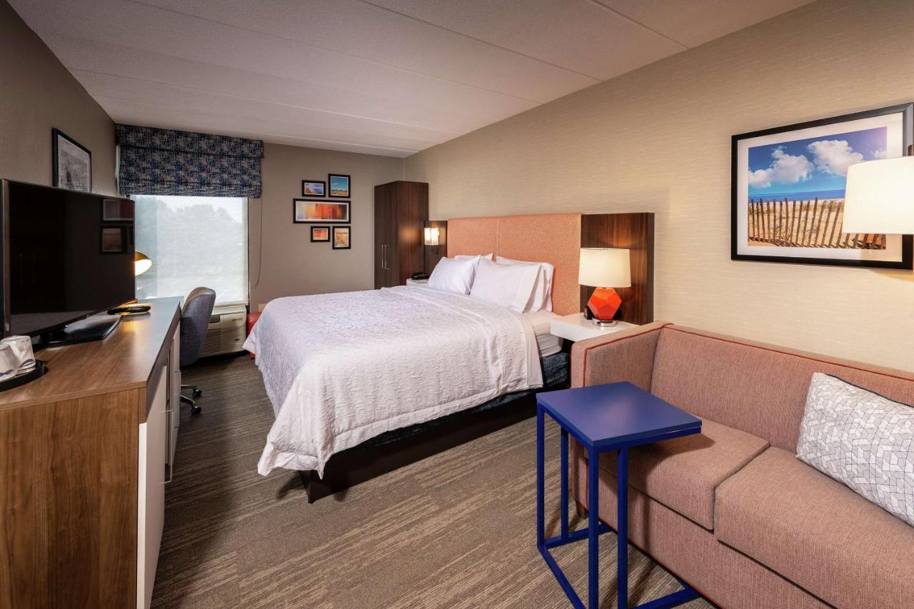 | Hampton Inn Fall River/Westport