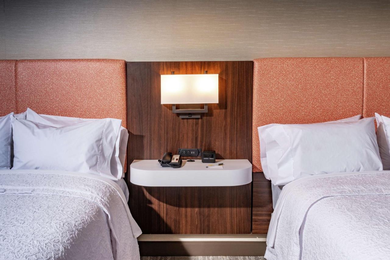 | Hampton Inn Fall River/Westport