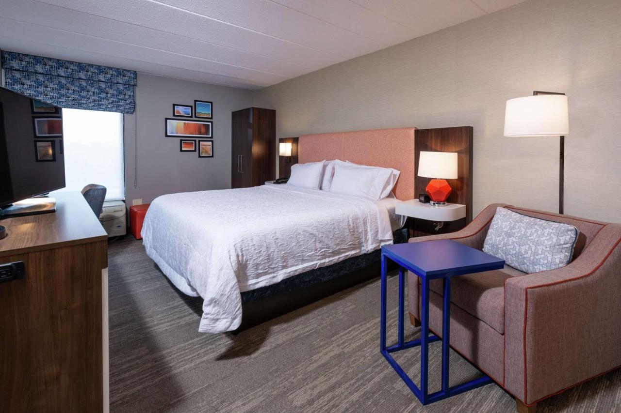 | Hampton Inn Fall River/Westport