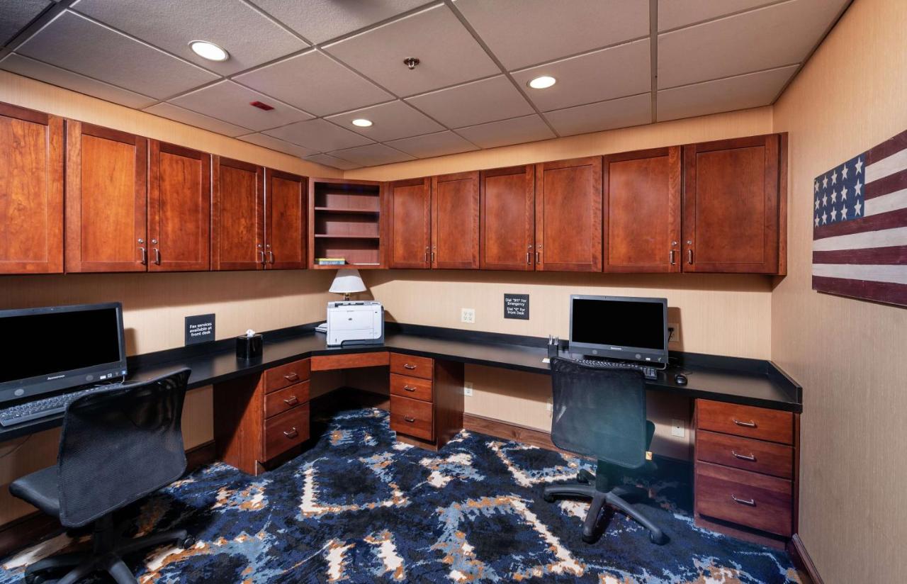 | Hampton Inn Fall River/Westport
