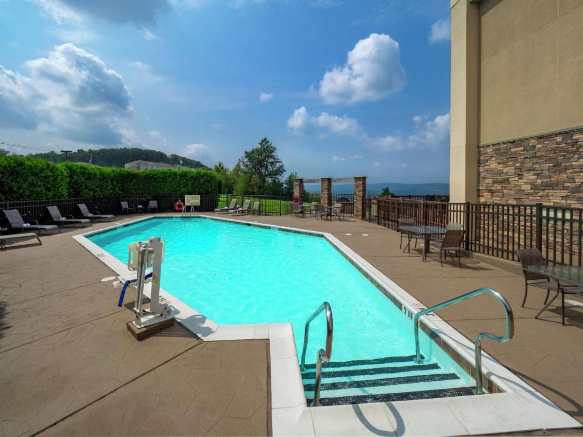 | Hampton Inn Hazleton