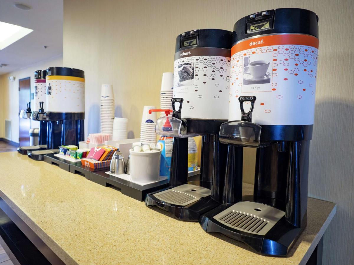 | Hampton Inn Hazleton