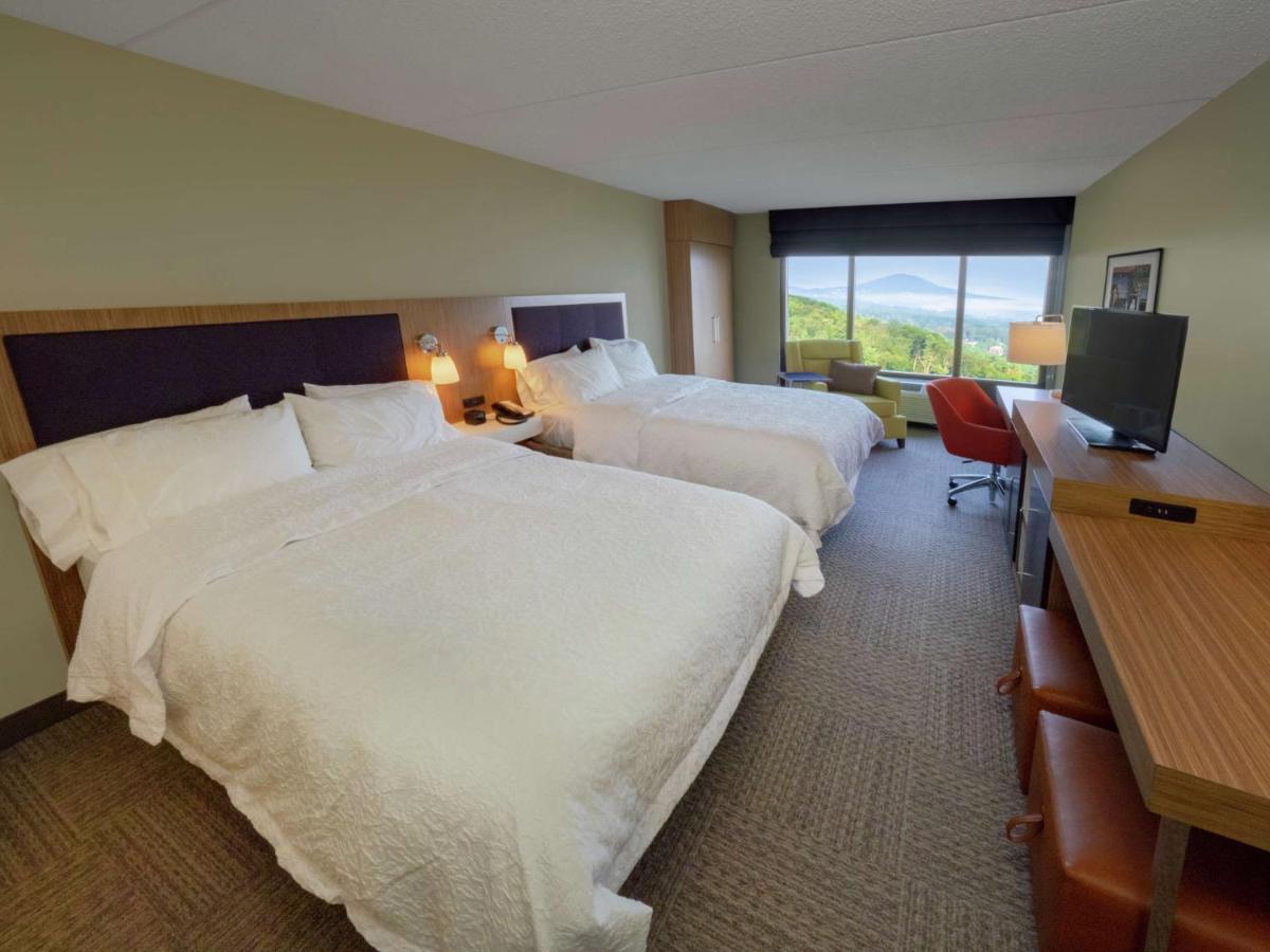 | Hampton Inn Hazleton