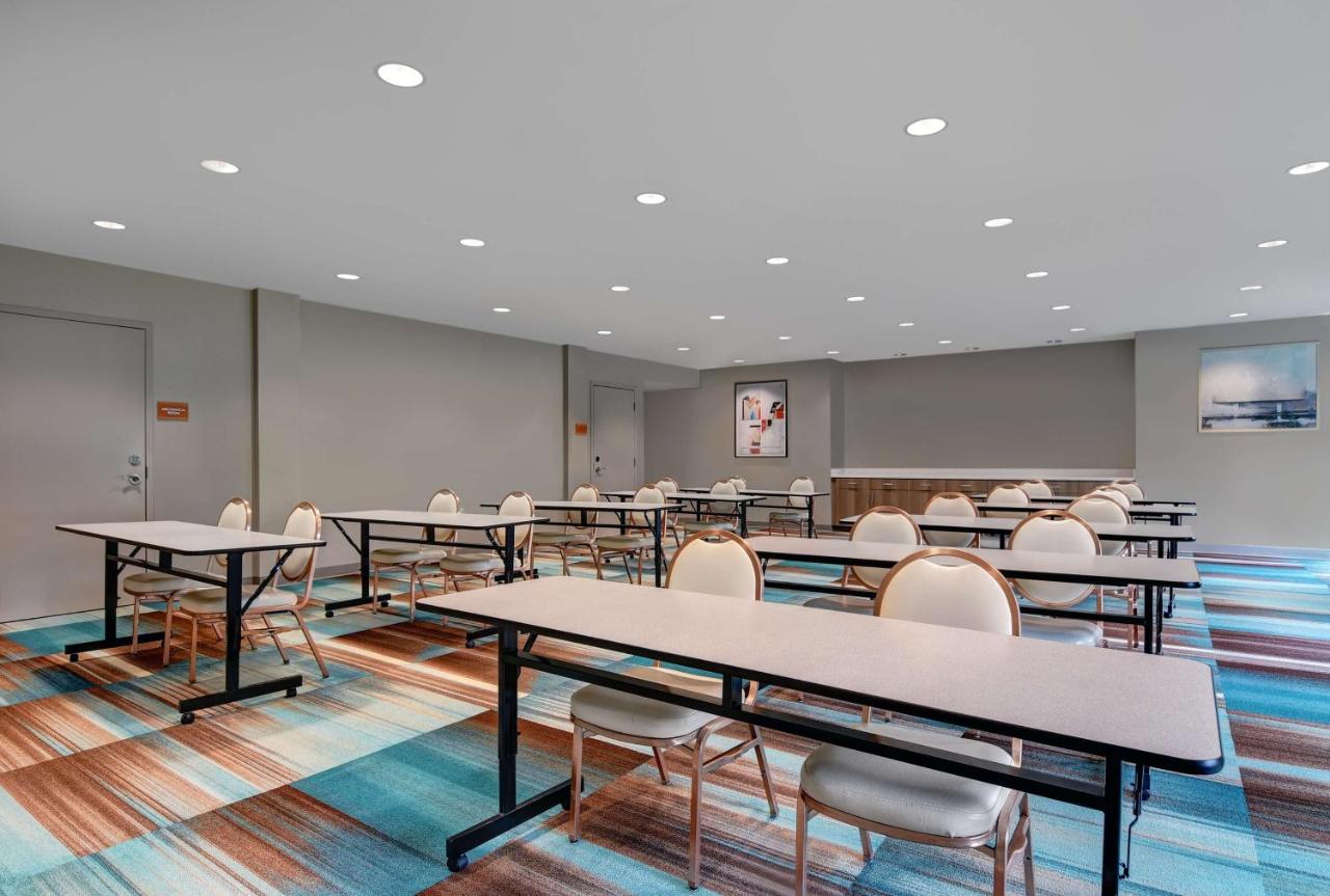 | Home2 Suites By Hilton Bordentown