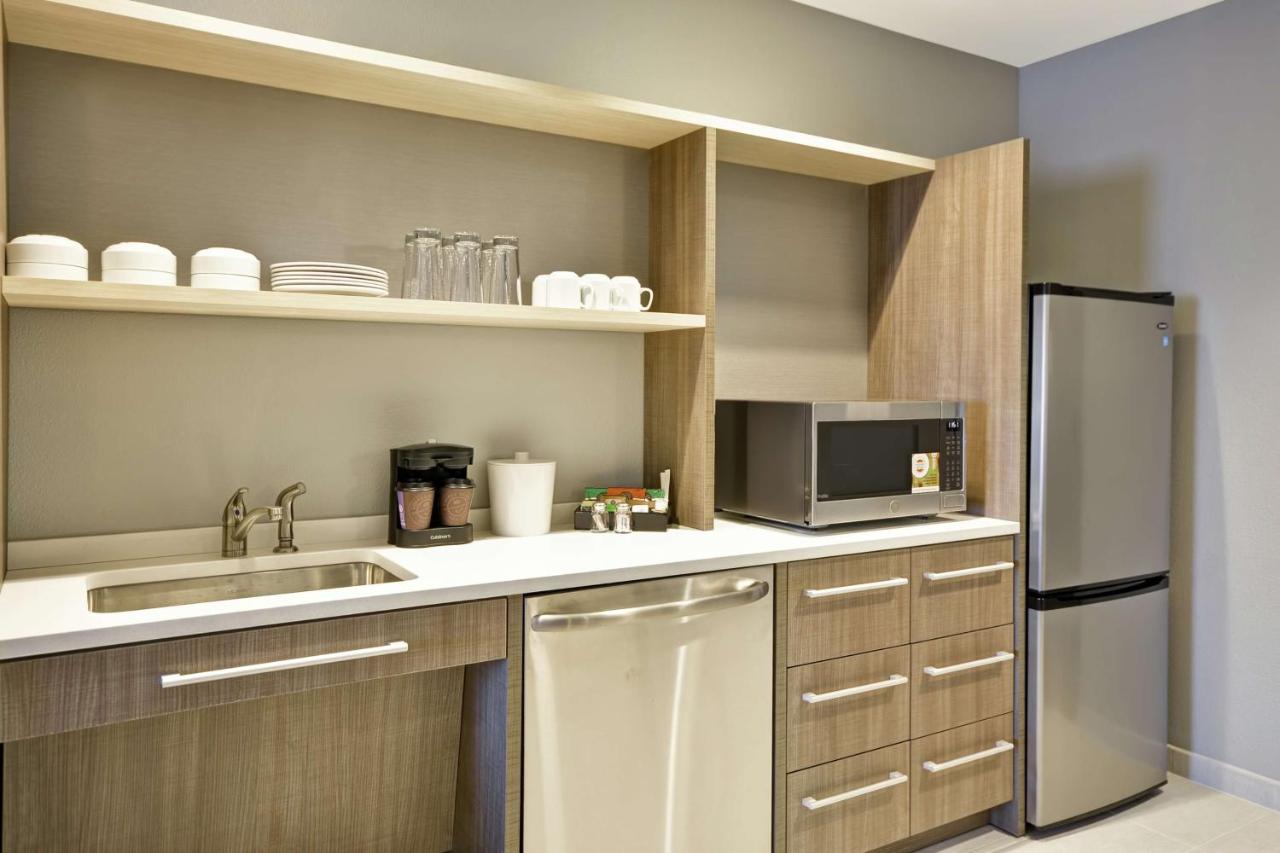 | Home2 Suites by Hilton Queensbury Lake George