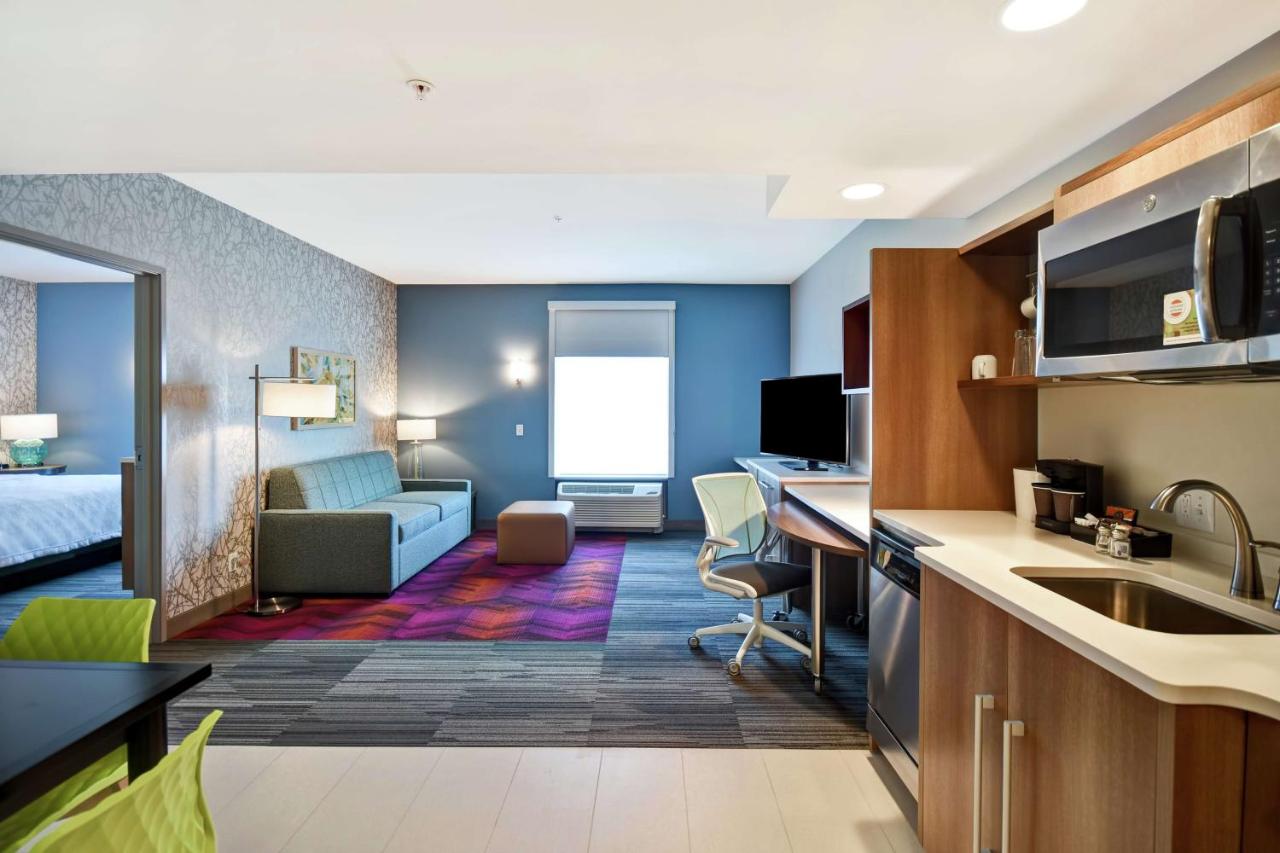 King Suite - Mobilty/Hearing Accessible - Non-Smoking at Home2 Suites by Hilton Terre Haute