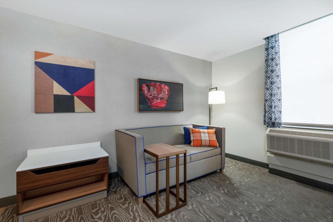King Suite with Mobility/Hearing Accessible Tub at Hampton Inn & Suites Fort Wayne Downtown