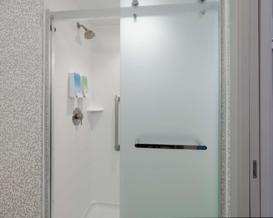 One-Bedroom King Suite - Non-Smoking at Home2 Suites BY Hilton Hagerstown