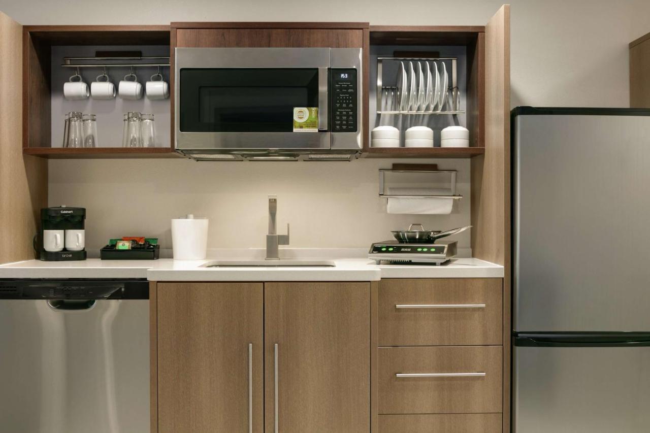 One-Bedroom King Suite - Non-Smoking at Home2 Suites by Hilton Easton